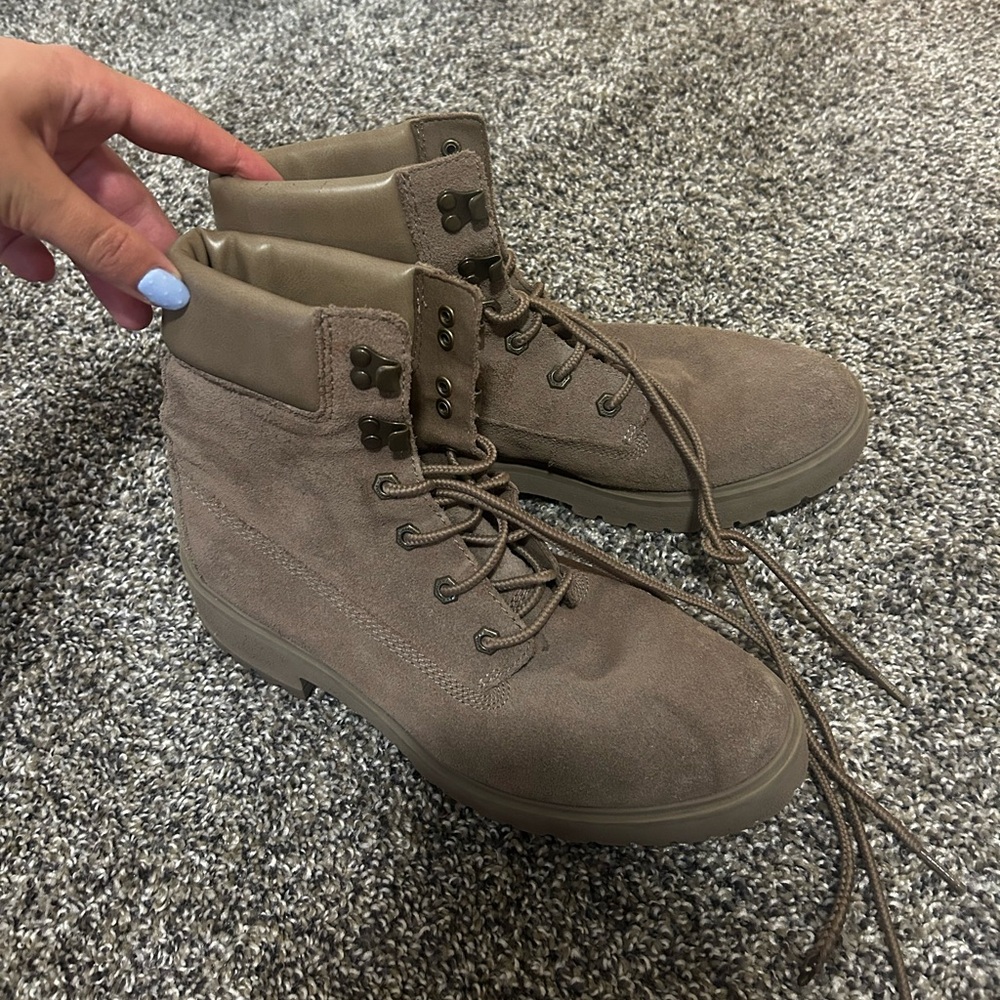 Women’s Timberland Tan Combat Boots